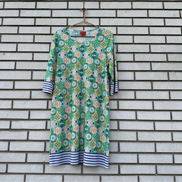 Tracy Negoshian Medallion Print Stripe Trim Shift Dress Nautical Preppy Large - Picture 1 of 9